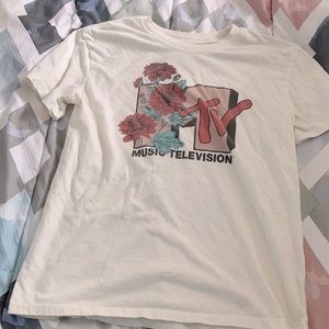 MTV TAN ANS PINK SHIRT